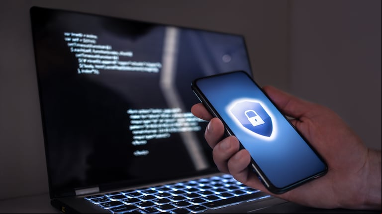 La información sensible, como los números de DNI o de tarjeta de crédito, se almacena de forma encriptada (Foto: AdobeStock)