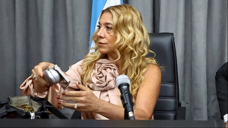 La jueza Verónica Di Tomasso utilizó algunas frases “maradonianas” para resumir lo que pasó durante el juicio, que ahora deberá volver a comenzar con otros magistrados. (Reuters)