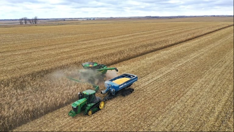 La maquinaria agrícola muestra señales de recuperación, aunque aún se compara con un año de mínimos históricos.(Foto: Ukraine Business News).