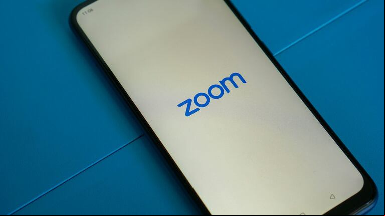 La mejora en Zoom se implemente luego de que grupos políticos en EE.UU. usen la plataforma para reuniones y campañas de recaudación. (Foto: Unsplash/Mourizal Zativa)