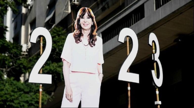 La militancia insiste con el operativo clamor por la candidatura de la vicepresidenta Cristina Kirchner. (Foto: Télam)