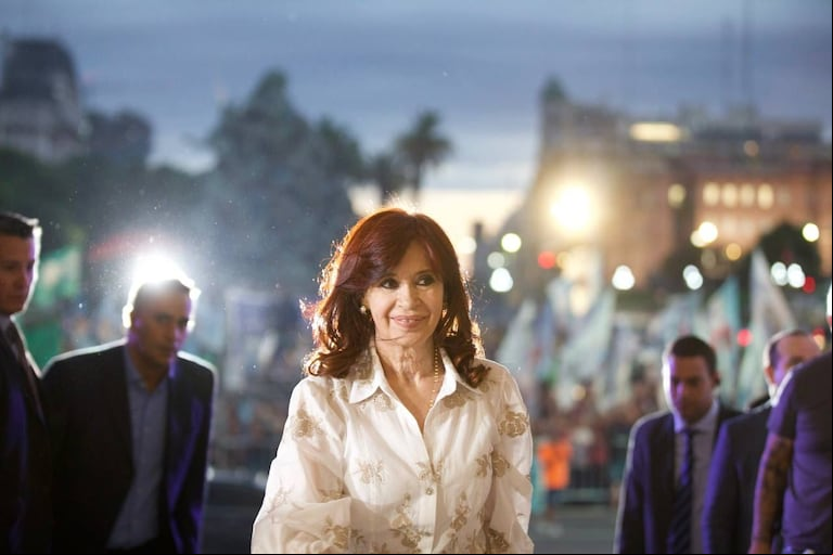 La militancia vuelve a manifestar su apoyo a la vicepresidenta Cristina Fernández de Kirchner. (Foto: Prensa Cristina Kirchner)
