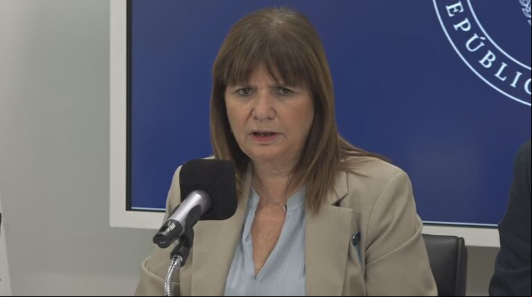 La ministra de Seguridad, Patricia Bullrich, sostuvo que con los incidentes en el Congreso quisieron "llevar al límite" al Gobierno (Captura: TN)