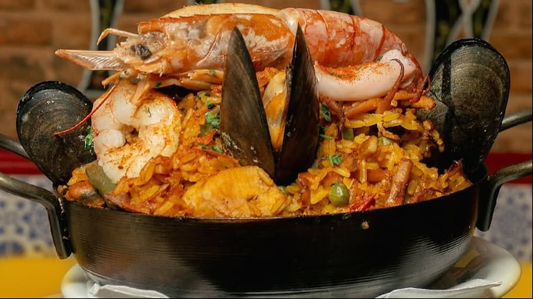 La paella es uno de los platos más tradicionales de la gastronomía española. (Foto: Instagram / latorcapalermo).