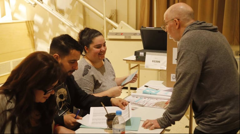 La participación de este domingo fue la más baja en las elecciones de los últimos diez años  (Foto: NA - Daniel Vides)