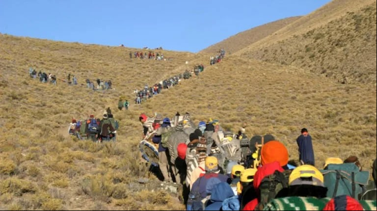 La peregrinación a la Virgen de Punta Corral en Jujuy. (Foto: Julio Bazán)