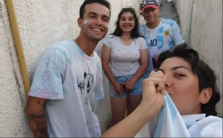 La selfie que se sacaron la víctima y el detenido horas antes del femicidio. (Foto: gentileza familia Herrera)