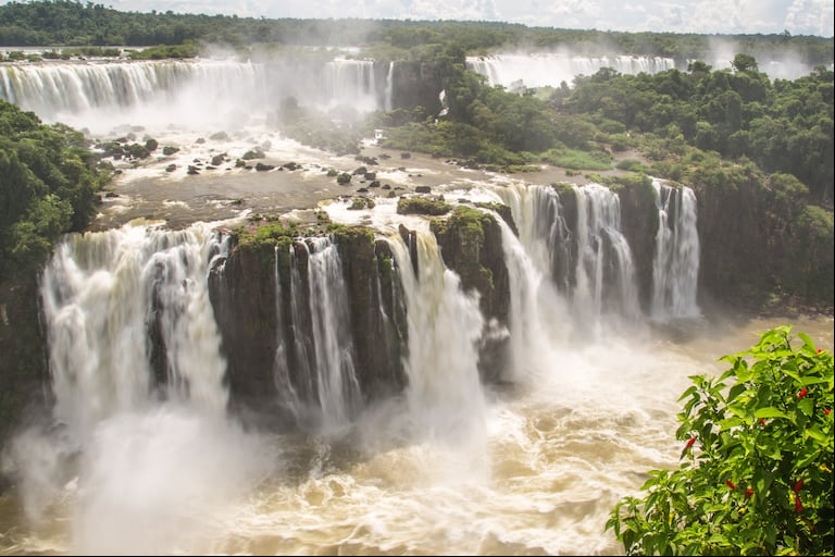 Las Cataratas del Iguazú, una de las maravillas de la Argentina. (Foto: Adobe Stock)