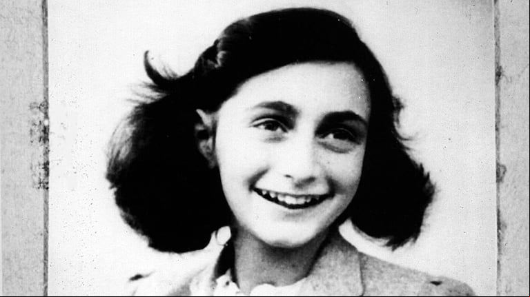 Las memorias de Anna Frank serían publicadas por su padre en 1947.
