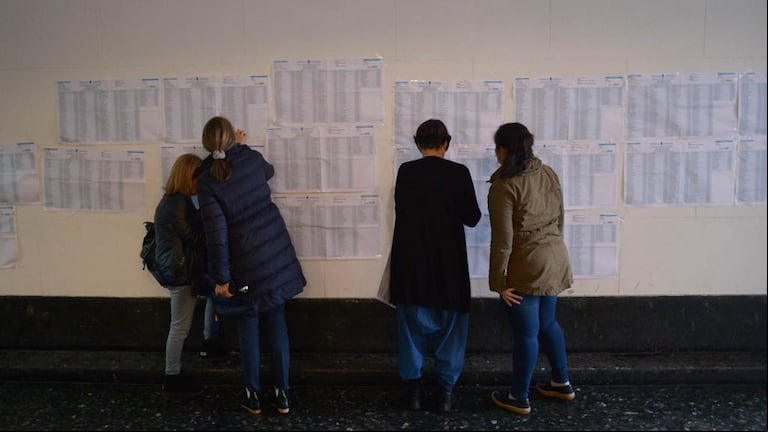 Las PASO de la #Decisión2015: hubo demoras en varias escuelas, pero ya se vota en toda la Argentina
