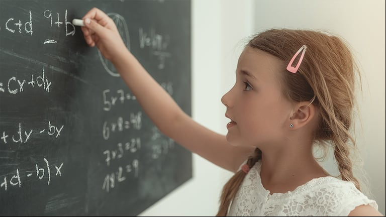 Las personas con alto IQ presentan ciertos hábitos, según los especialistas. (Foto: Adobe Stock)