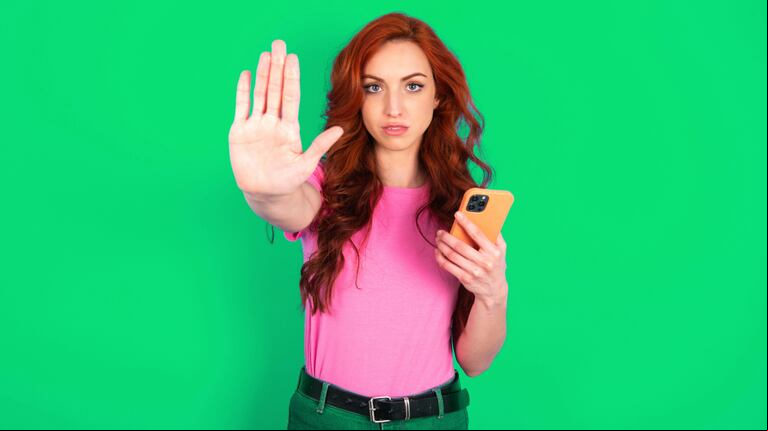 Las razones por las que los expertos no recomiendan usar WhatsApp para temas relacionados con el trabajo. (Foto: AdobeStock)