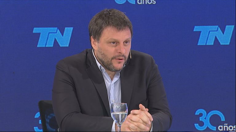 Leandro Santoro encabezará la lista del PJ para la Legislatura porteña. Unión por la Patria se llamará "Es ahora Buenos Aires" (Foto: Leandro Heredia / TN).