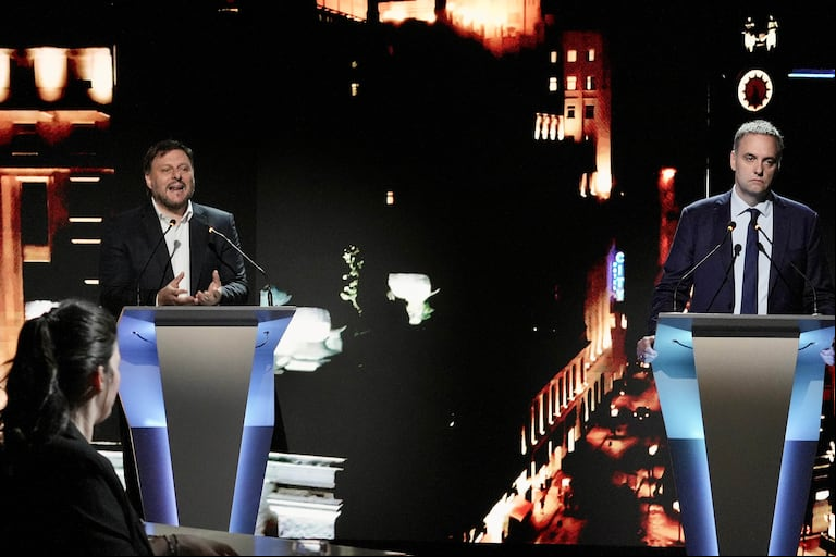 Leandro Santoro y Manuel Adorni protagonizaron uno de los cruces de la noche. (FOTO: CLAUDIO FANCHI/NA).