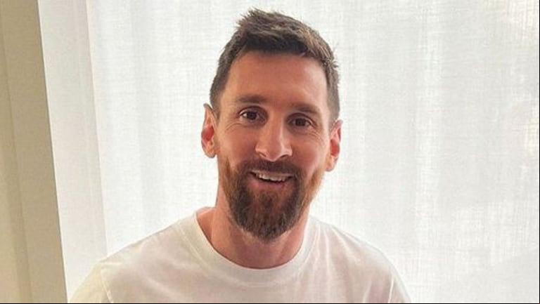 Leo Messi sorprendió con su primer look en Miami firmado por Balmain y Hermès. (Foto: Instagram/@leomessi)