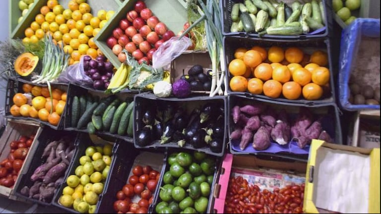 Los alimentos que más aumentaron en febrero del 2025 según el INDEC. (Foto: NA)