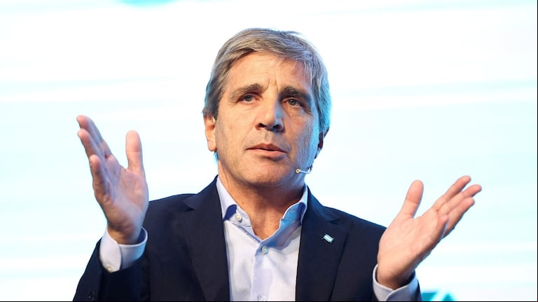 Los analistas enumeraron los objetivos del plan del Gobierno para usar los “dólares del colchón”. (Foto: Reuters/Agustin Marcarian).