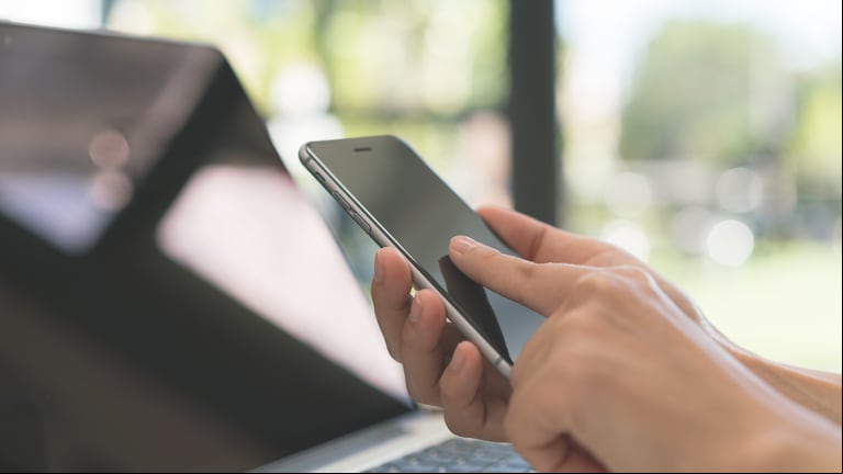 Los celulares que tendrán internet Starlink gratis a partir de julio: cómo conectarse (Foto: Freepik).