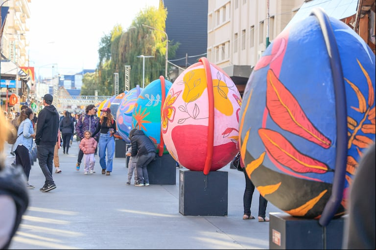 Los Huevos de Pascua gigantes son la atracción de la fiesta (Foto: barilocheturismo)