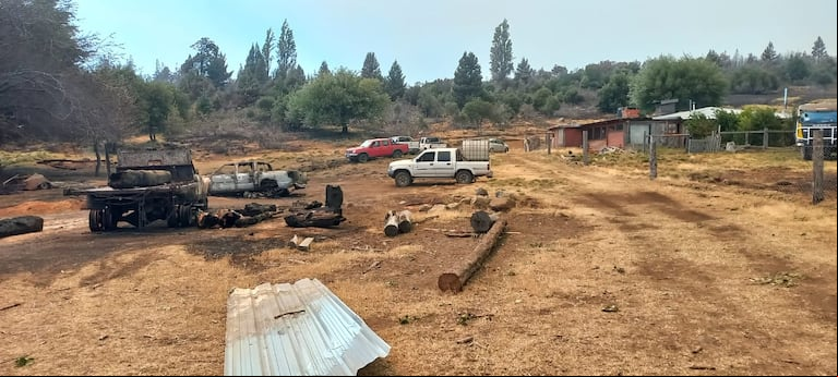 Los incendios de interfase, que afectan tanto áreas naturales como viviendas, requieren medidas urgentes para proteger los suelos y la infraestructura. (Foto: INTA).