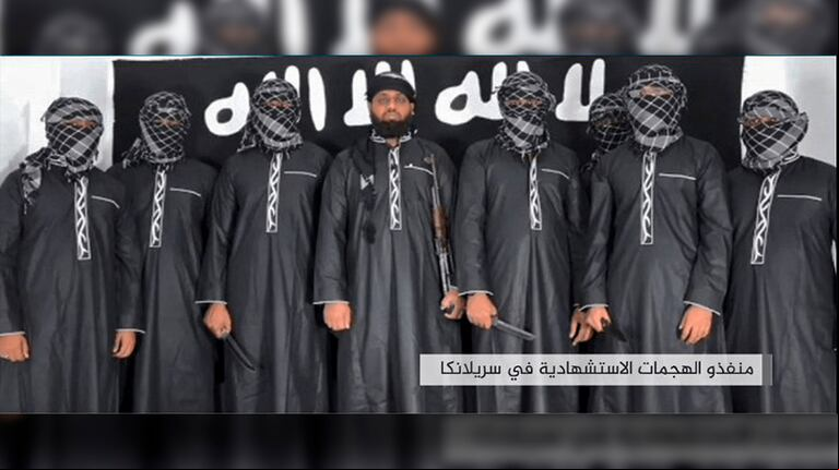Los presuntos ocho  del comando que atentó en Sri Lanka. (Foto: AFP)