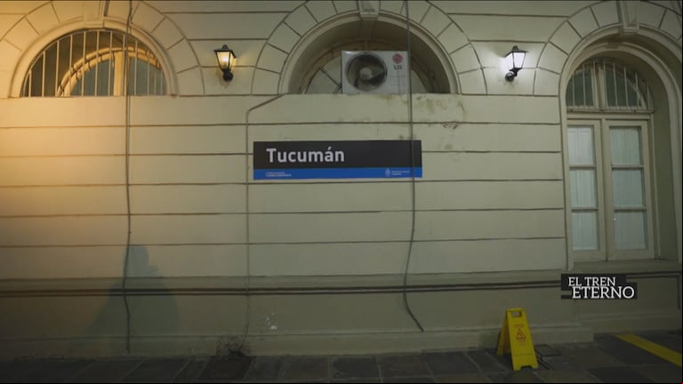 Luego de un extenso viaje, el tren llega a Tucumán. (Foto: captura Telenoche).