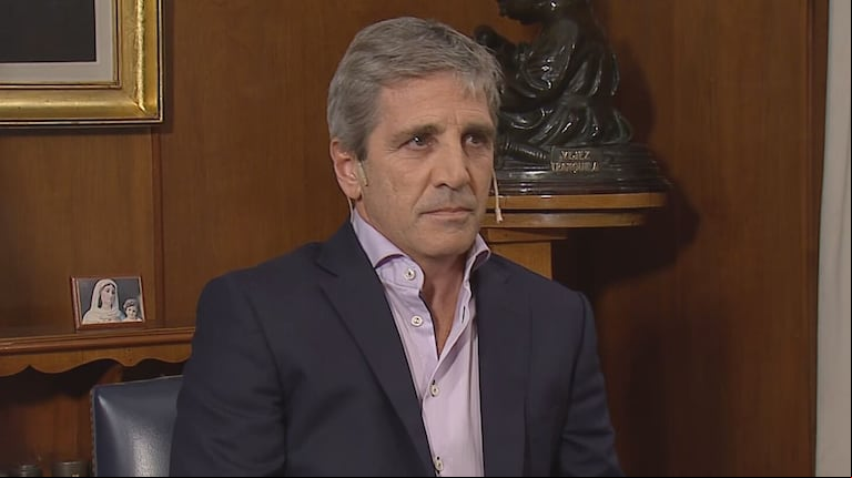 Luis Caputo, en A Dos Voces, como ministro de Economía. (Foto: Captura TN)