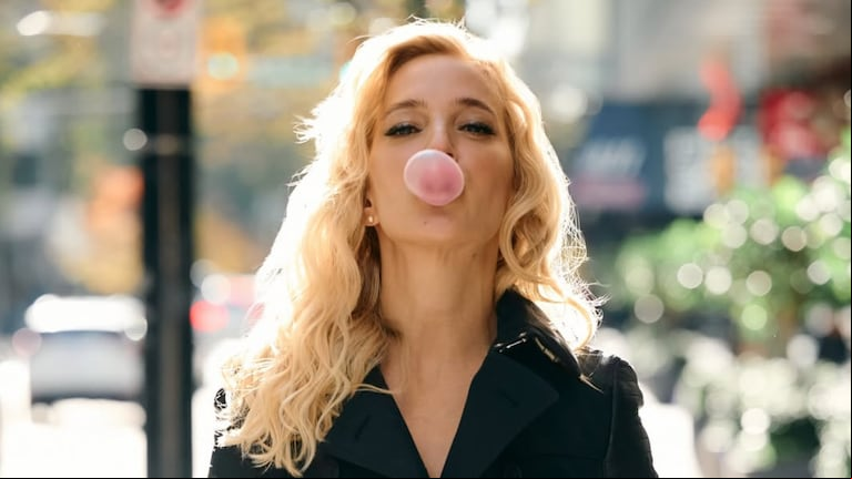Luisana Lopilato mostró en Instagram el abrigo que no te puede faltar este invierno 2025. (Foto: Instagram/@luisanalopilato).