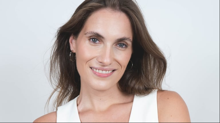 Magdalena Huberman, en su primer protagónico en cine, da vida a una mujer judía religiosa en Mar Rojo, dirigida por Kevin Eisenberg.