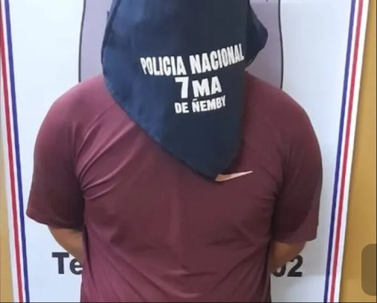 Marco Antonio Egerina Quintana (25) fue detenido por la Policía Nacional en el barrio 6 de enero de la ciudad de Ñemby. (Foto: gentileza amambay news).