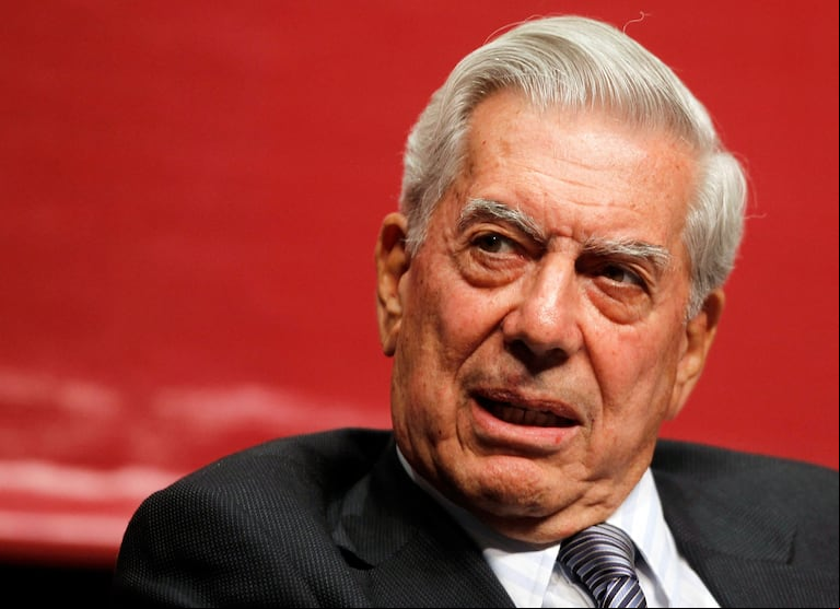Mario Vargas Llosa, en una conferencia en el Teatro de la Ciudad en Monterrey, México, el 9 de marzo de 2011. (Foto: Reuters).