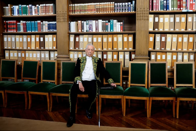Mario Vargas Llosa ganó el premio Nobel de Literatura en 2010. (Foto: REUTERS/Sarah Meyssonnier)