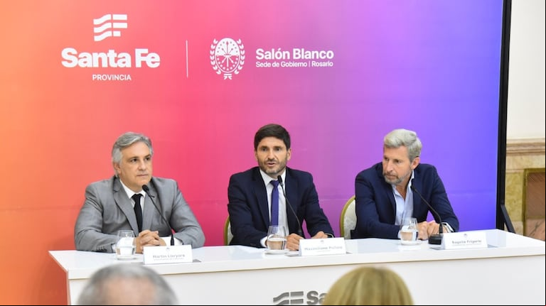 Martín Llaryora y Maximiliano Pullaro apuntaron contra la decisión de Milei de eliminar la baja de las retenciones al campo (Foto: Gobernación Santa Fe).