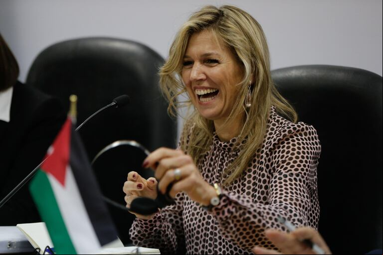 Maxima en Jordania y un peinado “fuera de control“ pero con mucho humor. (Foto: EFE/ Andre Pain).