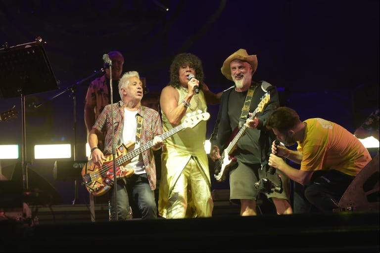 Micky Rodriguez, la Mona Jiménez y José Palazzo en el Cosquín Rock 2023 (Gentileza: Cosquín Rock)