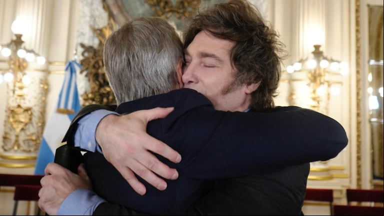 Milei cerró el día con una canción de cancha subida a redes. (Foto: Presidencia de la Nación).