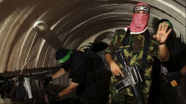 Milicianos de Hamas en un túnel de Gaza (Foto de archivo: Reuters)