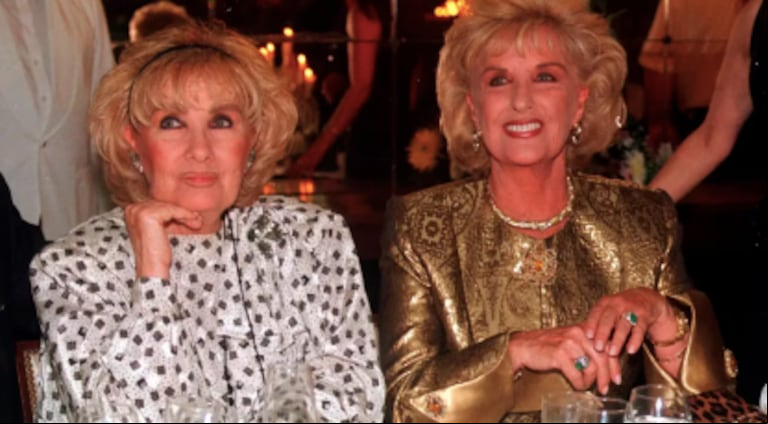 Mirtha Legrand con look dorado en los años 90. (Foto: Archivo).