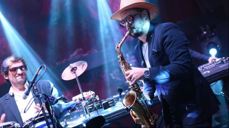 Morris Brown incorpora el saxo a sus sets de electrónica. (Foto: Gentileza Morris Brown)