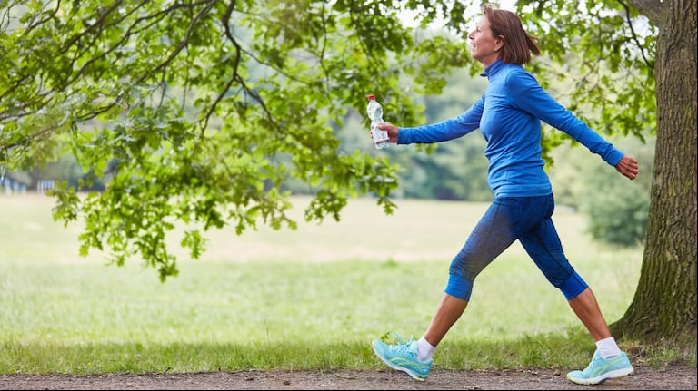 Mover el cuerpo también activa la mente. (Foto: Adobe Stock)