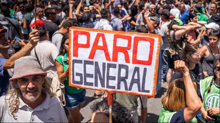 Pablo Moyano consideró que debería haber un paro general antes del 31 de diciembre (Foto: Leandro Heredia / TN)