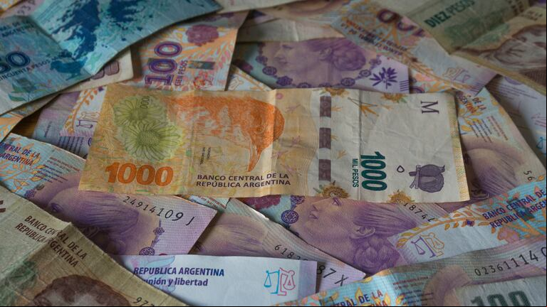 Para el Gobierno, los bancos ya no están sobrados de pesos y deben competir por los depósitos. (Foto: Adobe Stock).