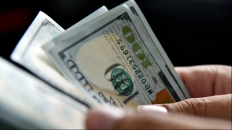 Para Portfolio Personal Inversiones, la cotización actual del dólar incentiva la demanda minorista y de importadores. (Foto: Adobe Stock).