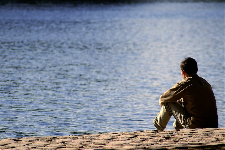  ¿Qué hacer con los constantes pensamientos negativos? (Foto: Adobe Stock)