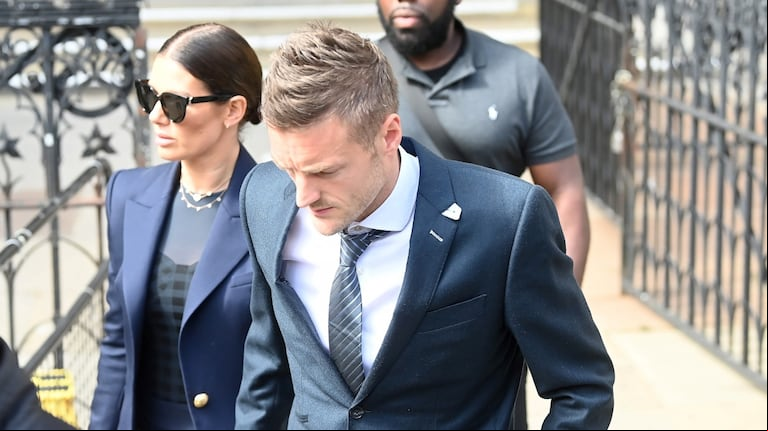 Rebekah Vardy y su esposo, el futbolista Jamie Vardy (Foto: EFE).