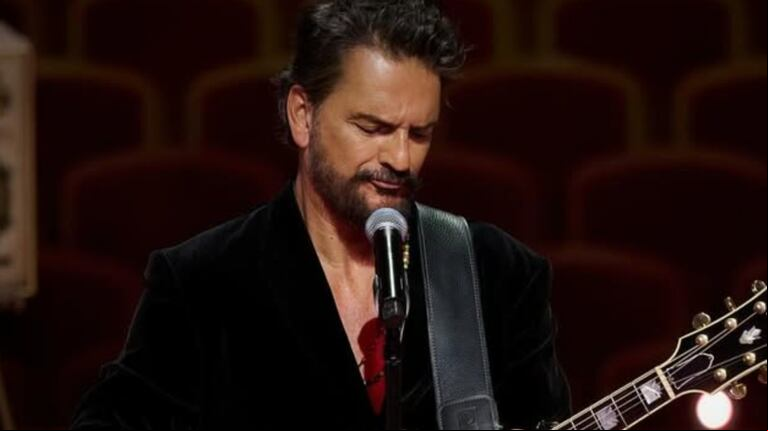 Ricardo Arjona presentó su nuevo álbum en un evento íntimo y sorprendió con una puesta en escena innovadora. (Foto: Instagram / @ricardoarjona)