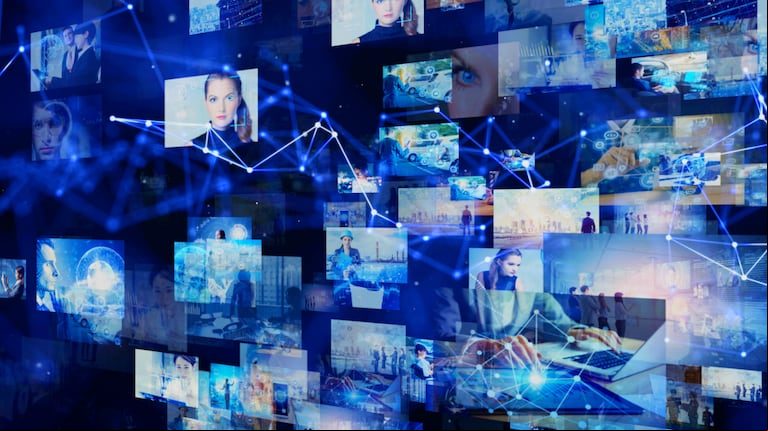 Saturación de influencers: las marcas apuestan a los medios tradicionales para conectar con sus audiencias. (Foto: AdobeStock)