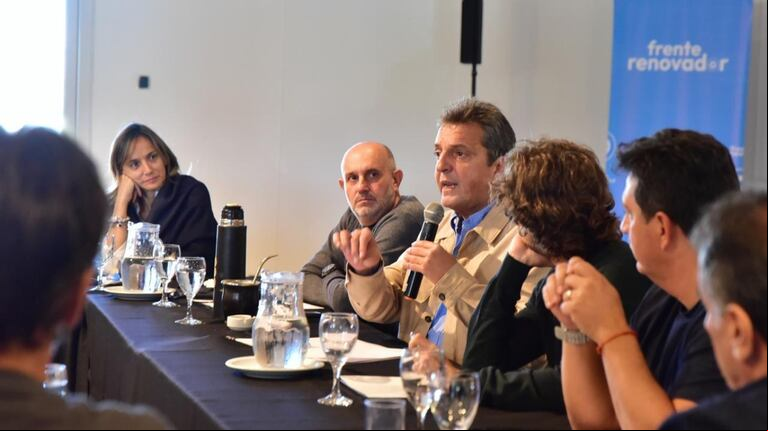 Sergio Massa encabezó este sábado un encuentro del Frente Renovador y pidió poner el foco en la unidad (Foto: Frente Renovador).
