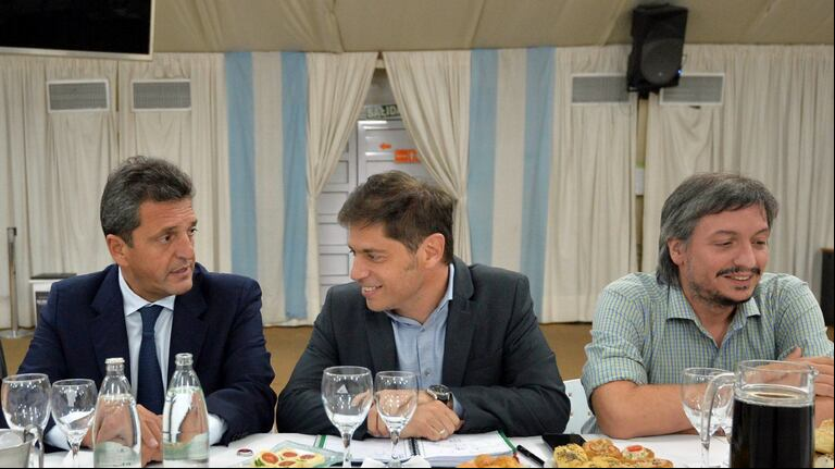 Sergio Massa llega al Gabinete con el respaldo de Máximo Kirchner y Axel Kicillof, dos hombres clave del kirchnerismo duro (Foto: NA)