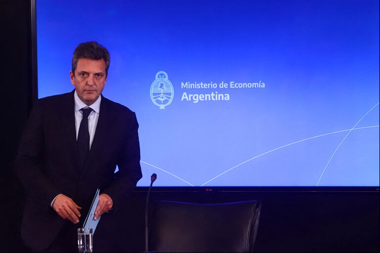 Sergio Massa quiere que el Presupuesto 2023 se apruebe en el Congreso. Foto: Reuters.